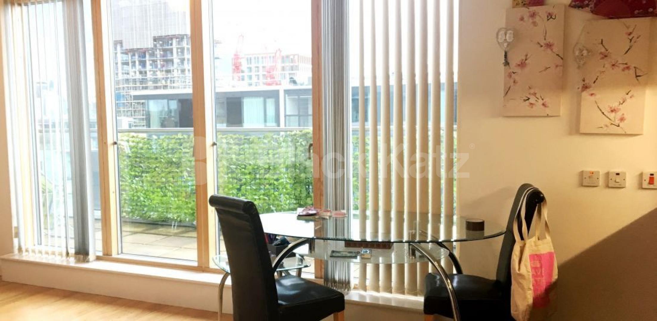 			UNDER OFFER, Studio Apartment, 1 bath, 1 reception Penthouse			 'O' Central Crampton Street, Elephant and Castle